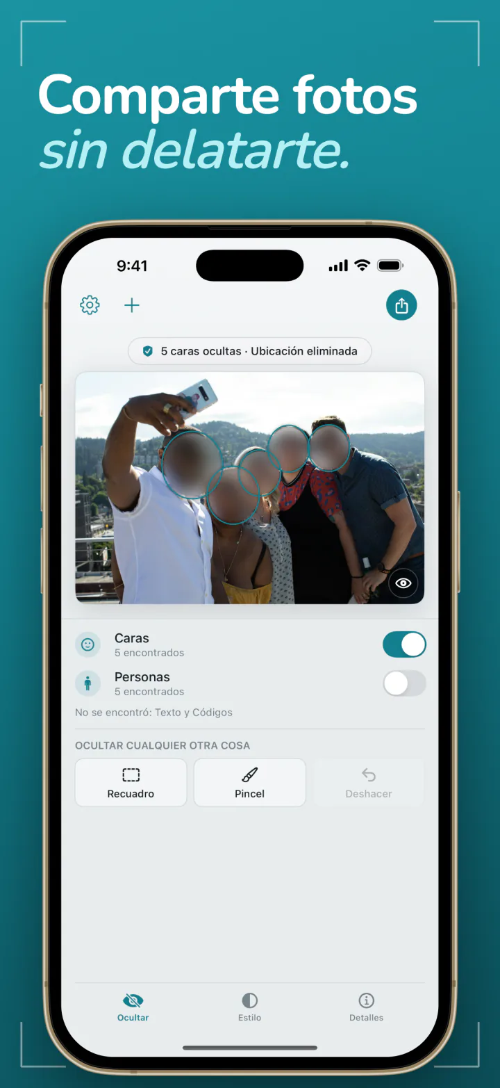 Frost en iPhone con una foto de grupo, las caras desenfocadas y la ubicación eliminada